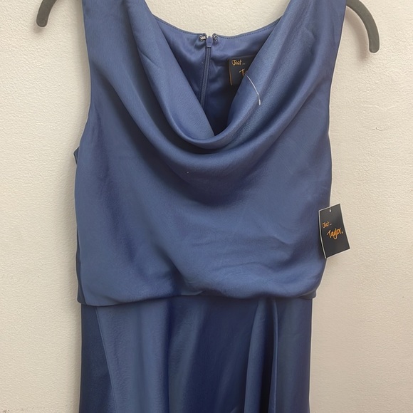 Just...Taylor Dresses & Skirts - Just taylor satin silky blue scoop neck sleeveless formal dress sz 4 NWT